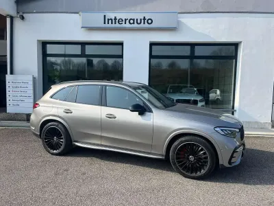 Käytetty Mercedes GLC220 AMG Line Premium 197 HP (144 kW) 2023 Hopea Katumaasturi