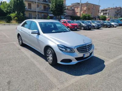 Usata Mercedes E200 Premium 136 CV (100 kW) 2016 Grigio Berlina