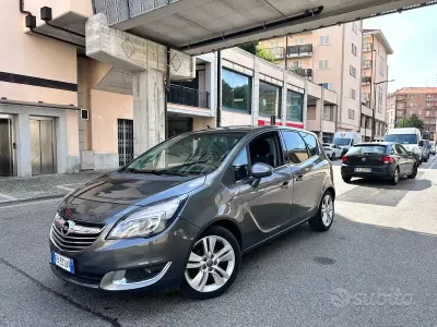 Usata Opel Meriva Cosmo 120 CV (88 kW) 2015 Grigio Monovolume