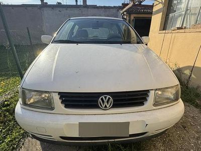 Usata VW Polo 45 CV (33 kW) 1996 Bianco Berlina