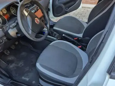 Usata Fiat Punto Evo Dynamic 69 CV (50 kW) 2012 Utilitaria
