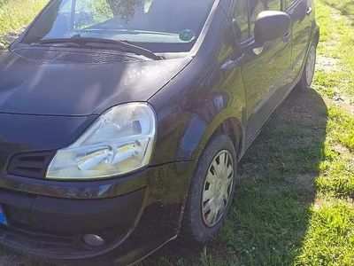 Käytetty Renault Modus 101 HP (74 kW) 2008 Musta Tila-auto