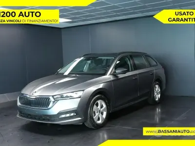 Usata Skoda Octavia Executive 116 CV (85 kW) 2023 Grigio Station wagon
