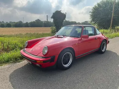 Usata Porsche 911 204 CV (150 kW) 1982 Rosso Cabrio