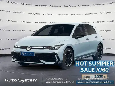 Nuova VW Golf VIII R-line Plus 150 CV (110 kW) 2026 Blu Berlina