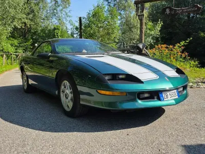 Usata Chevrolet Camaro 160 CV (117 kW) 1993 Verde Berlina