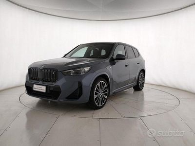 Usata BMW iX1 M Sport 103 kW (141 CV) 2024 Grigio SUV