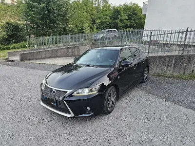 Usata Lexus CT200h Sport Line 99 CV (72 kW) 2014 Berlina