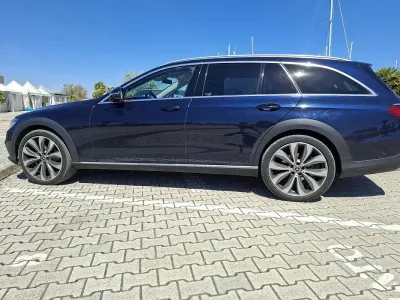 Gebraucht Mercedes E220 All-Terrain Premium 194 PS (142 kW) 2019 Blau Kombi