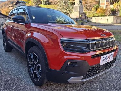 Ny Jeep Avenger Summit 101 HK (74 kW) 2025 Röd SUV