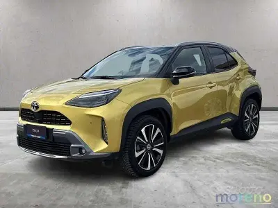Käytetty Toyota Yaris Cross 116 HP (85 kW) 2021 Keltainen Katumaasturi