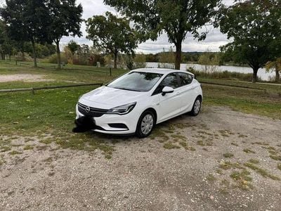 Usata Opel Astra Innovation 105 CV (77 kW) 2017 Bianco Berlina