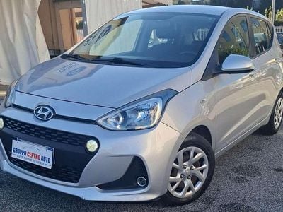 Usata Hyundai i10 Comfort 69 CV (50 kW) 2018 Argento Utilitaria