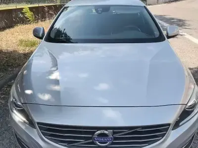 Usata Volvo V60 Kinetic 115 CV (84 kW) 2015 Grigio Station wagon
