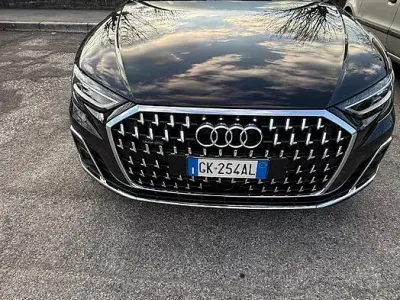 Usata Audi A8 286 CV (210 kW) 2022 Nero Berlina