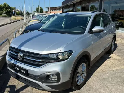 Usata VW T-Cross Advance 116 CV (85 kW) 2020 Argento SUV