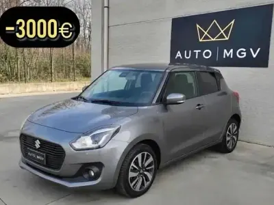 Usado Suzuki Swift 82 CV (60 kW) 2023 Gris Utilitario