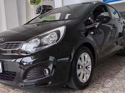 Usata Kia Rio 85 CV (62 kW) 2014 Nero Berlina