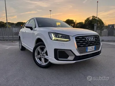 Usata Audi Q2 Design 116 CV (85 kW) 2017 Bianco SUV