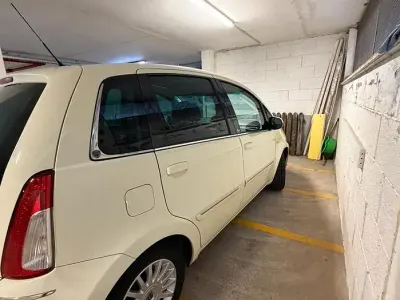 Usata Lancia Musa 95 CV (69 kW) 2010 Bianco Monovolume