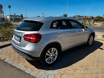 Usata Mercedes GLA200 136 CV (100 kW) 2015 Grigio SUV