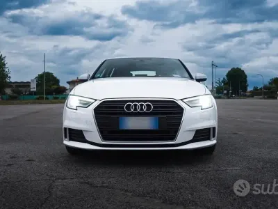 Usata Audi A3 S-Line 150 CV (110 kW) 2017 Bianco Berlina