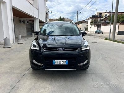 Usata Ford Kuga Titanium 120 CV (88 kW) 2016 Nero SUV