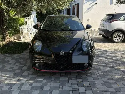 Usata Alfa Romeo MiTo 77 CV (56 kW) 2018 Nero Utilitaria