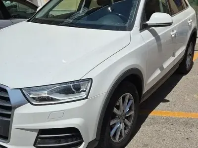 Usata Audi Q3 Business 150 CV (110 kW) 2016 Bianco SUV