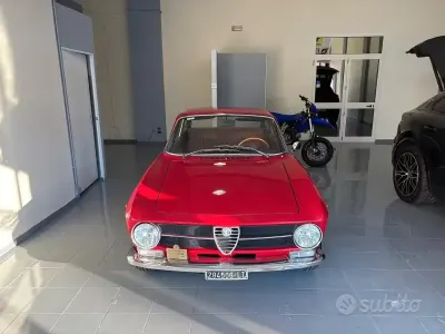 Usata Alfa Romeo GT Junior 88 CV (64 kW) 1970 Rosso Coupé