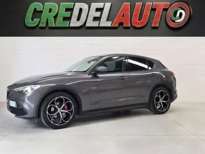 Usata Alfa Romeo Stelvio Business 160 CV (117 kW) 2019 Grigio vesuvio SUV