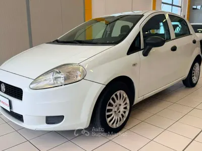 Usata Fiat Grande Punto 65 CV (47 kW) 2010 Utilitaria
