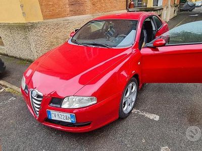 Usata Alfa Romeo GT 150 CV (110 kW) 2005 Rosso Coupé