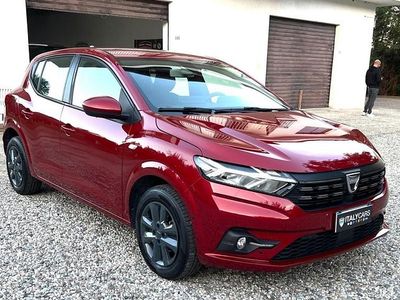 Usata Dacia Sandero Comfort 101 CV (74 kW) 2023 Rosso Berlina