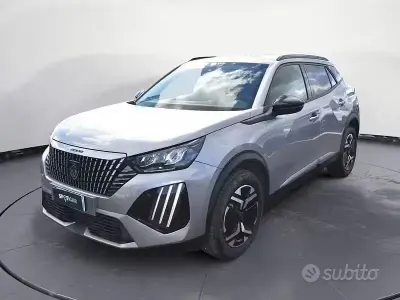 Usata Peugeot 2008 Allure 101 CV (74 kW) 2025 Grigio SUV