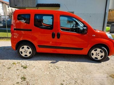Begagnad Fiat Qubo Easy 80 HK (58 kW) 2018 Orange Minibuss