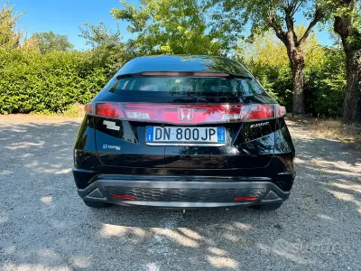 Usata Honda Civic 83 CV (61 kW) 2008 Nero Berlina
