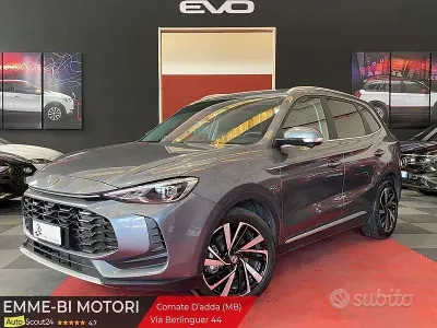 Usata MG ZS Luxury 197 CV (144 kW) 2025 Grigio SUV