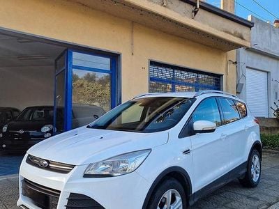 Usata Ford Kuga Business Edition 120 CV (88 kW) 2016 Bianco SUV