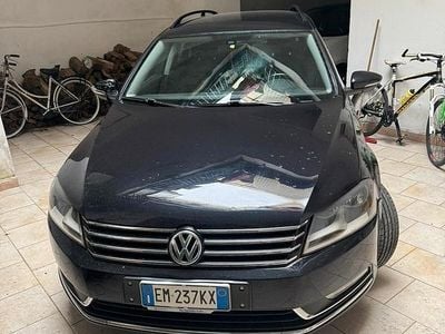 Usata VW Passat 105 CV (77 kW) 2014 Nero Station wagon