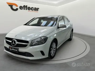 Usata Mercedes A160 Premium 90 CV (66 kW) 2017 Bianco Utilitaria