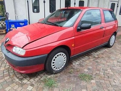 Usata Alfa Romeo 145 103 CV (75 kW) 1995 Rosso Utilitaria
