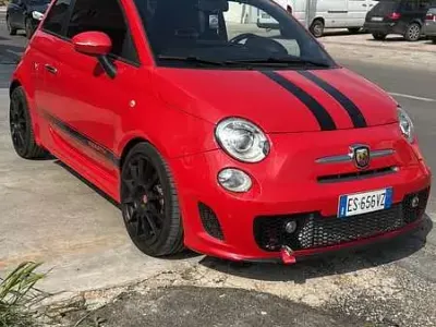 Usata Abarth 500 Custom 218 CV (160 kW) 2014 Utilitaria