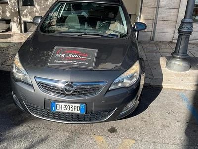 Usata Opel Astra Cosmo 110 CV (80 kW) 2012 Grigio Station wagon