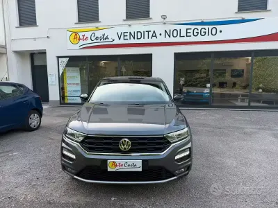 Usata VW T-Roc Style 116 CV (85 kW) 2020 Grigio SUV