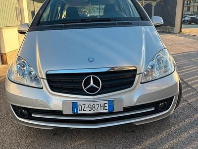 Grigio Usata 2010 Mercedes A160 Avantgarde Coupé | 2599 € (Buon prezzo)