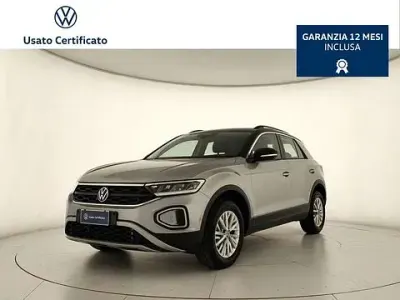 Usata VW T-Roc Life 150 CV (110 kW) 2024 Grigio SUV