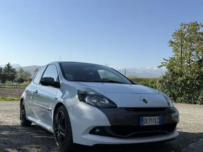 Usado Renault Clio II R.S. 200 CV (147 kW) 2009 Berlina