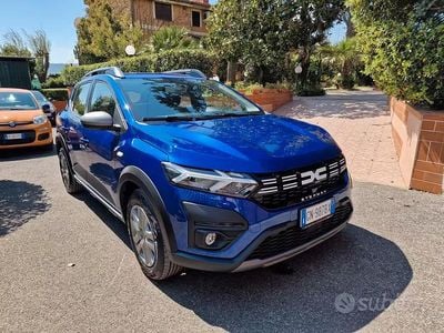 Usata Dacia Sandero Stepway 120 CV (88 kW) 2023 Blu Berlina