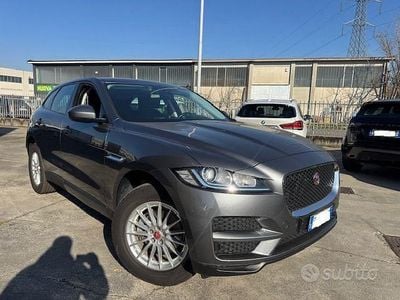 Usata Jaguar F-Pace Pure 180 CV (132 kW) 2018 Grigio scuro SUV
